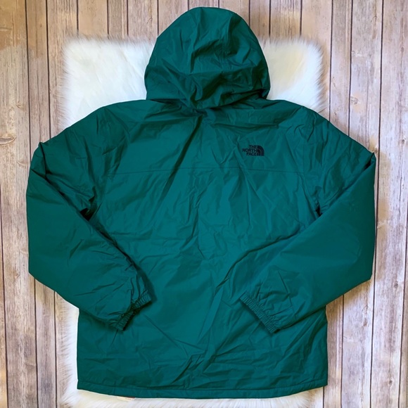 The North Face Resolve Insulated Waterproof Jacket - Picture 6 of 8